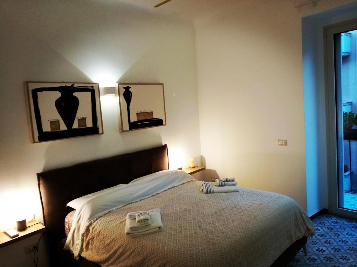 Sonnino Suite Jacuzzi Apartment 바리 외부 사진